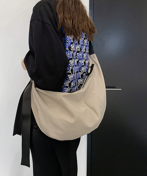 ワンショルダーバッグ大容量 ユニセックス カジュアル ショルダーバッグ 斜め掛け かばん 男女兼用 肩掛けカバン 軽い 通学バッグ シンプル ナイロンバッグ 旅行 88CXH-098